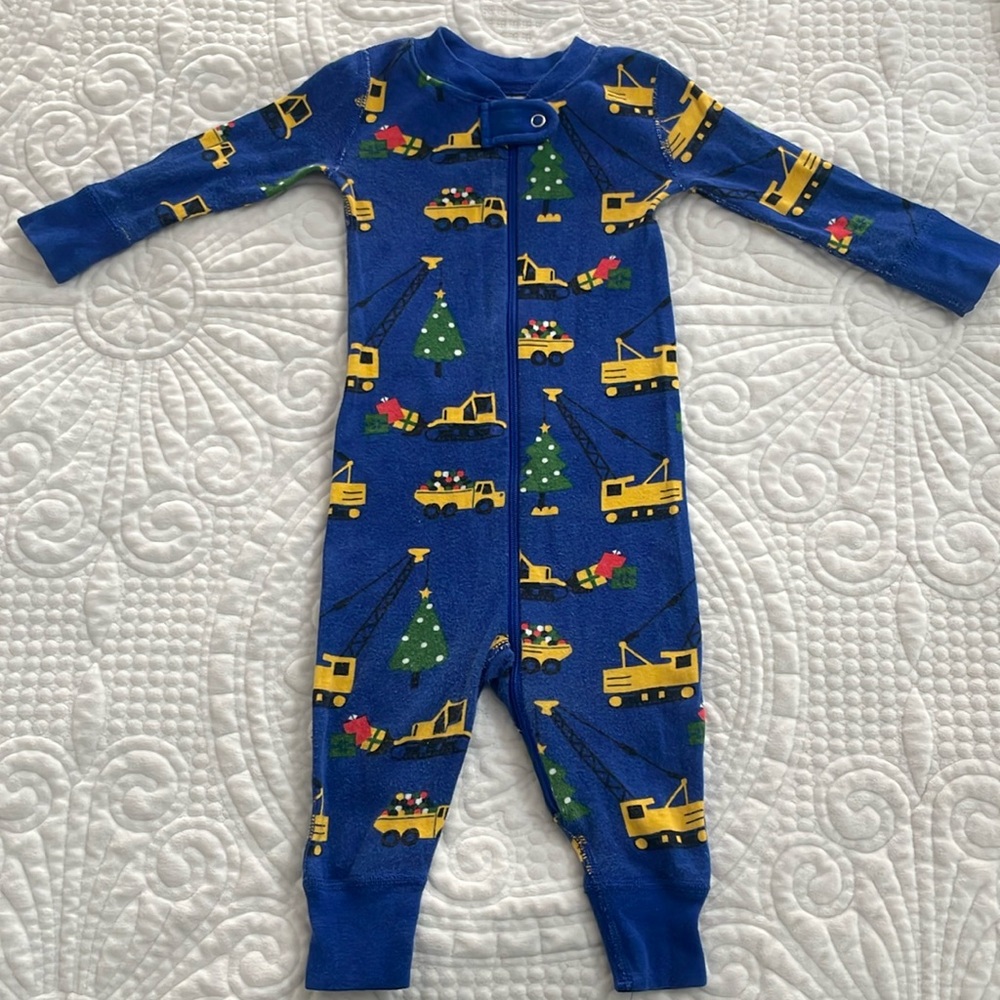 Hanna Andersson Christmas Construction Vehicle Zip Sleeper
